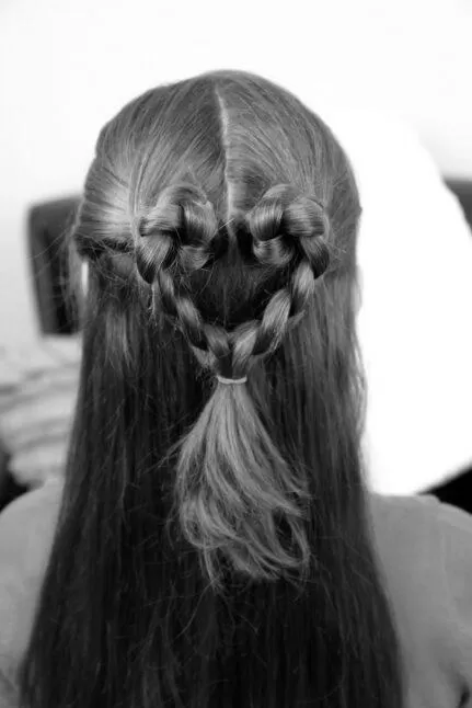 How to Make a Heart Hairstyle image 0